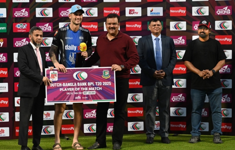 ম্যাচ সেরা হয়ে বাংলাদেশের প্রশংসা করে হেলস যা বলেন