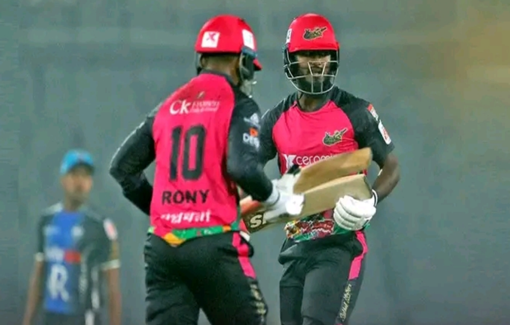 অবিশ্বাস্য এক কারণে টি টোয়েন্টিতে টেস্টের মতো ব্যাটিং করলো জাকের আলী অনিক