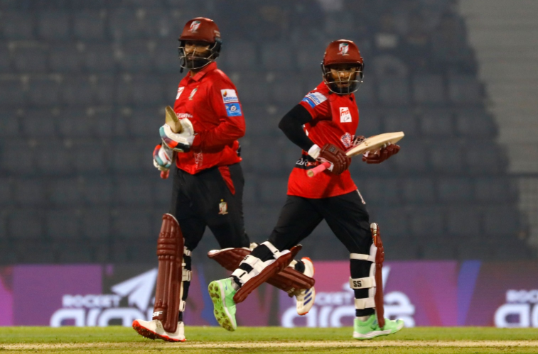 তামিমের ঝড় ব্যাটিংএ বরিশালের দাপুটে জয়