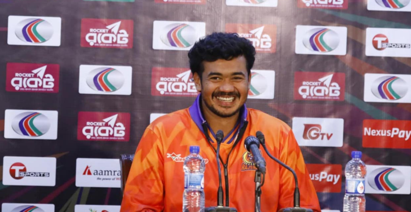 সংবাদ সম্মেলনে তাসকিনের ৭ উইকেটের নেপথ্যে মজার ঘটনা জানালেন