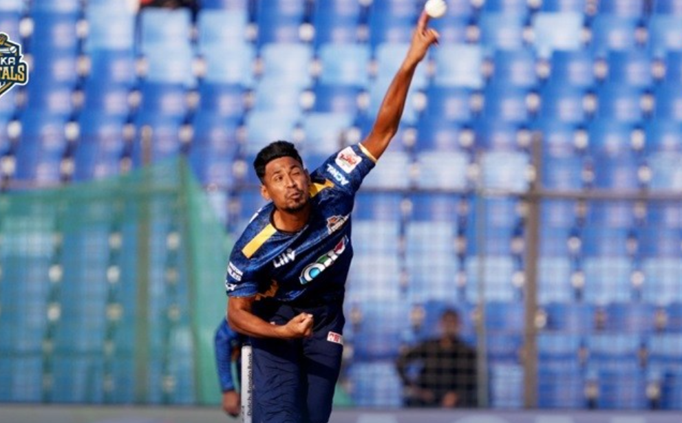 ঢাকা শেষ ম্যাচে নতুন মাইলফলকে ছুলেন মুস্তাফিজ