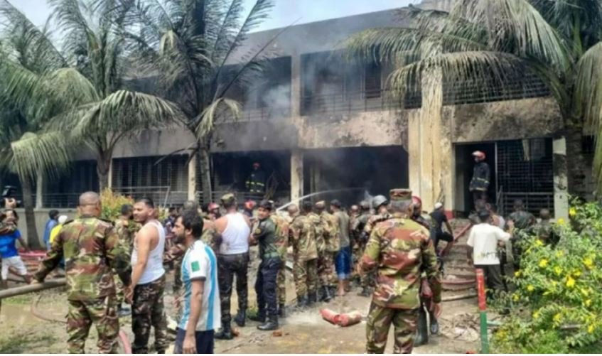 ৩৩ দিন চিকিৎসাধীন থাকার পর মৃত্যুর কাছে হার মানতে হয়েছে দগ্ধ শিক্ষার্থী তাসনিয়াকে। 