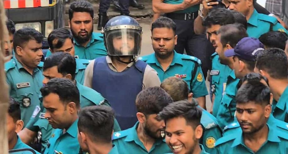 খালেদা জিয়ার সঙ্গে আফ্রিদির বাবার ছবি দেখিয়ে জামিন আবেদন আইনজীবীর