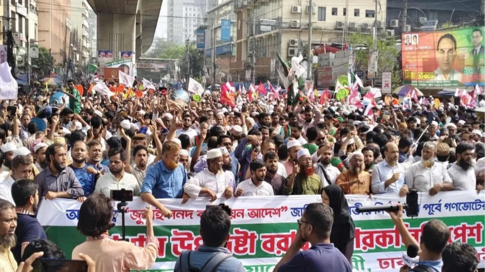 দাবি পূরণ না হলে কঠোর আন্দোলনের হুঁশিয়ারি দিলো জামায়াতসহ ৮ দল