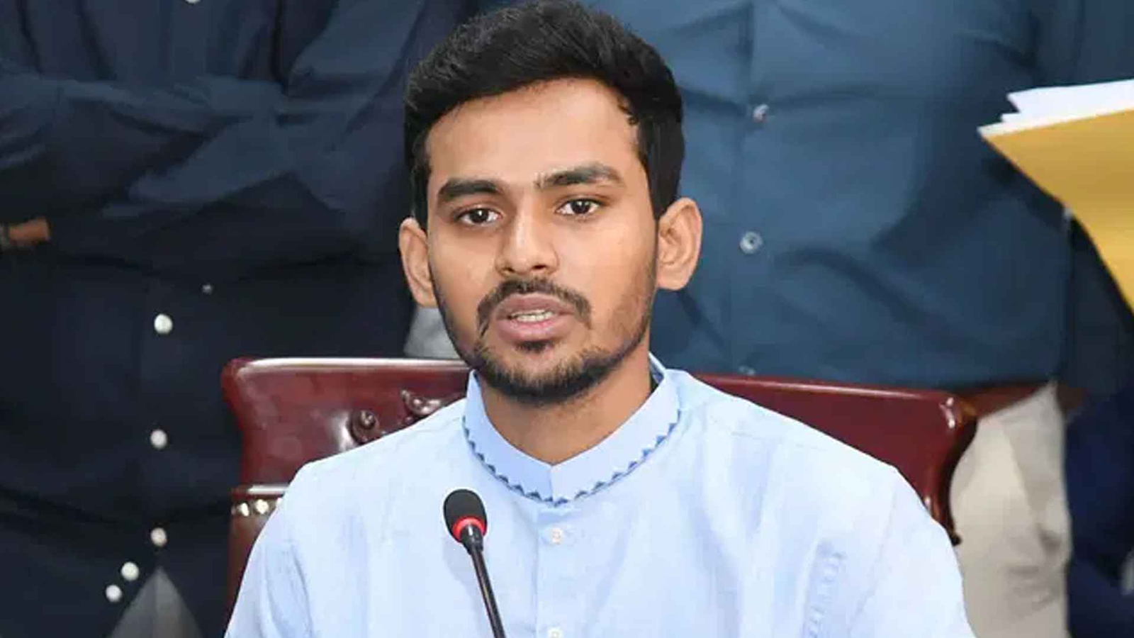 বিপিএল শুরুর আগেই অভিযুক্ত ফিক্সারদের দৃষ্টান্তমূলক শাস্তি দেবেন: ক্রীড়া উপদেষ্টা