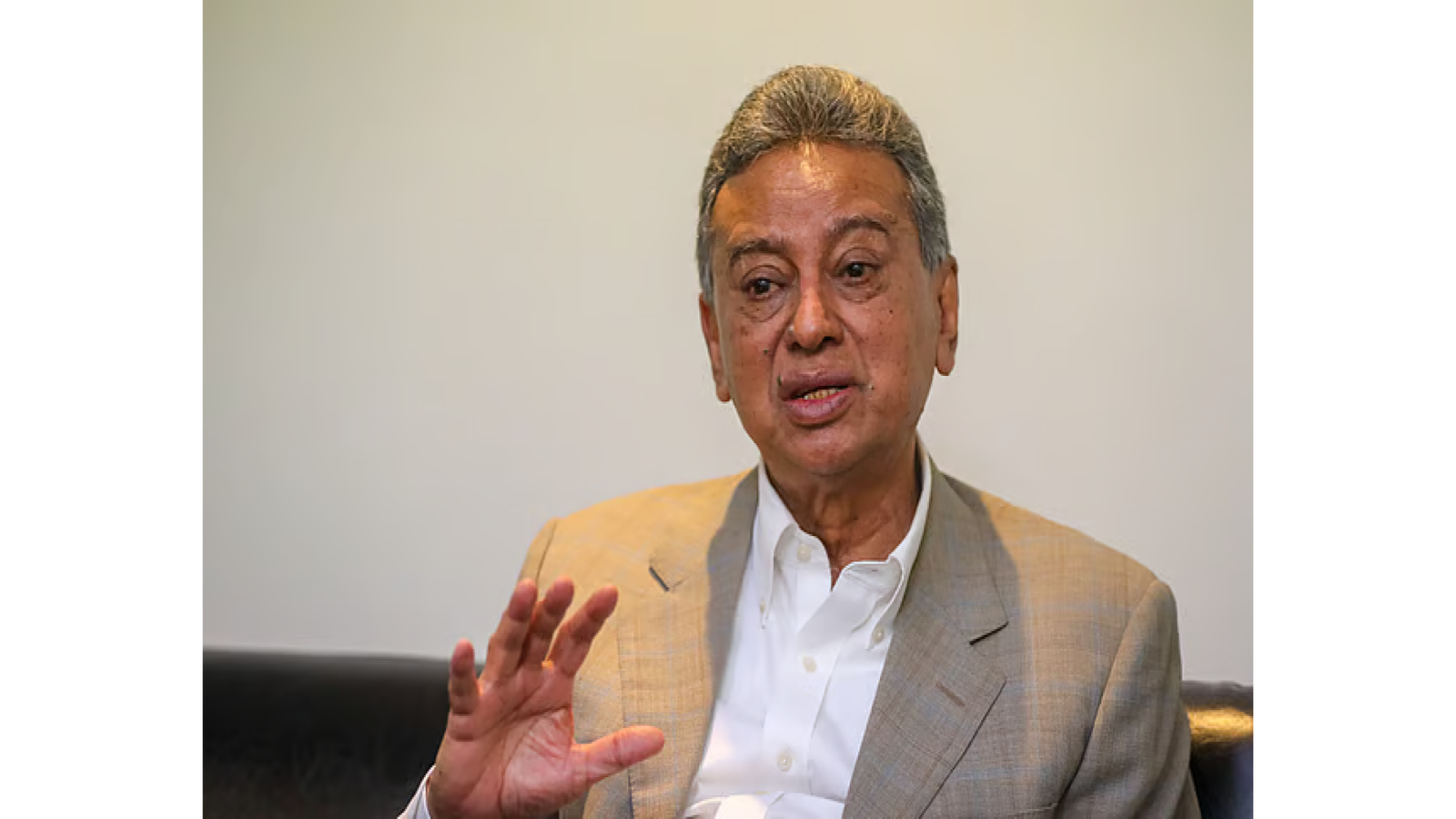 রাস্তায় নামলে সংঘর্ষ অনিবার্য, সতর্ক করলেন আমীর খসরু