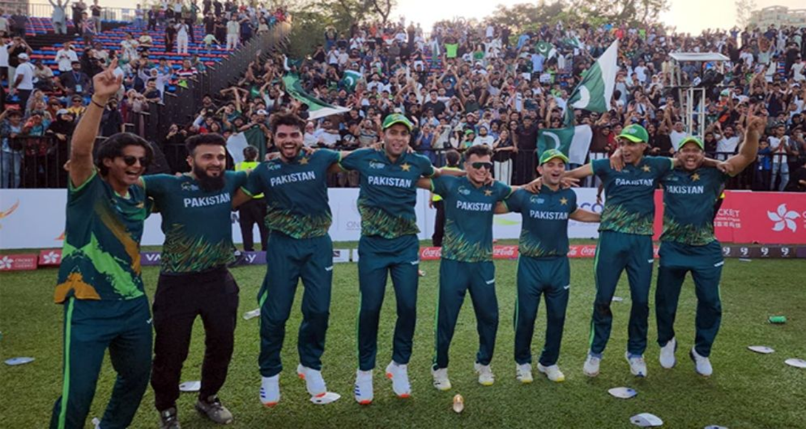 চমকপ্রদ পারফরম্যান্সে শিরোপা জিতলো পাকিস্তান