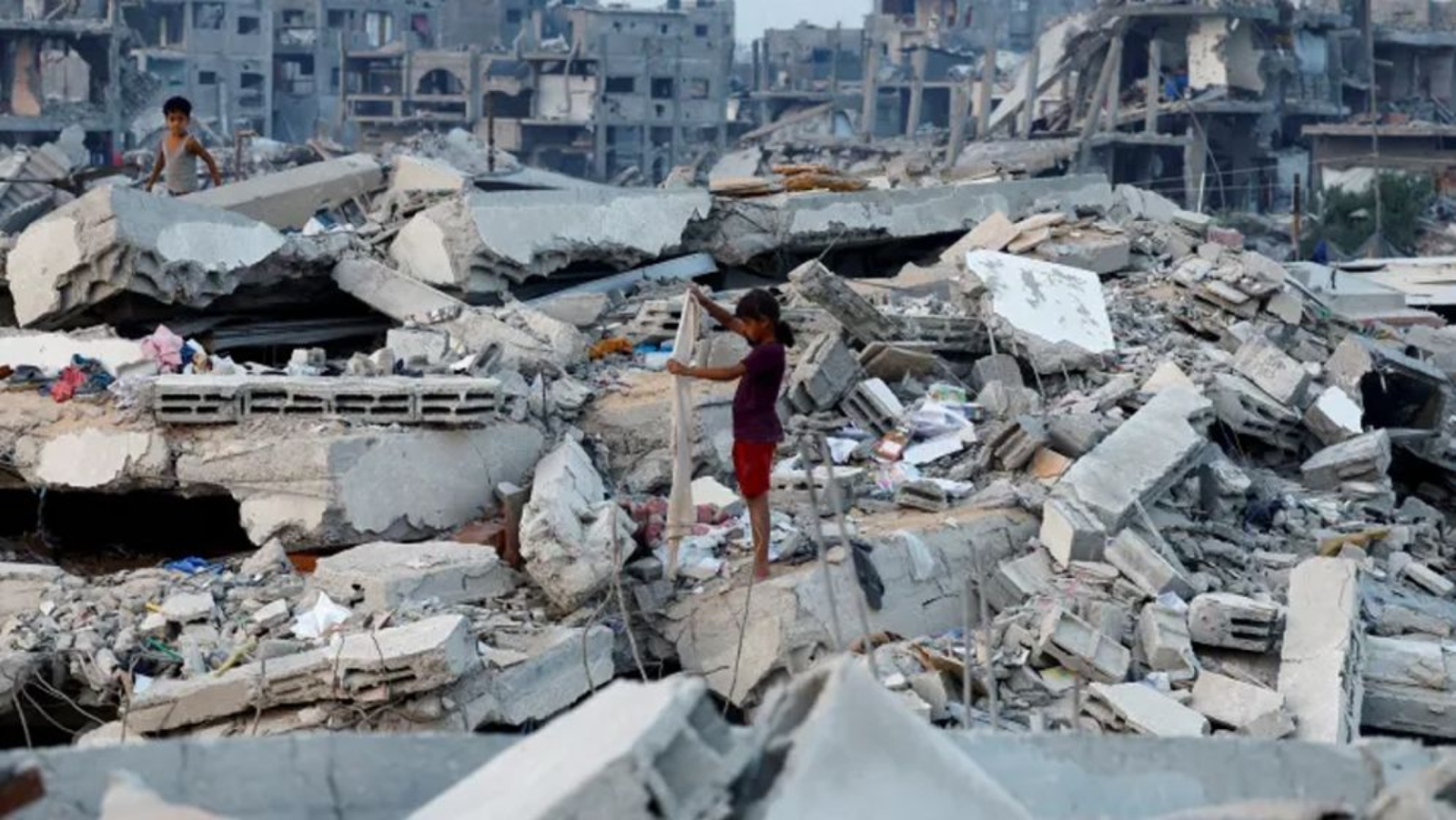 গাজায় যুদ্ধবিরতির মাঝেও ইসরাইলি হামলা, নিহত ৭