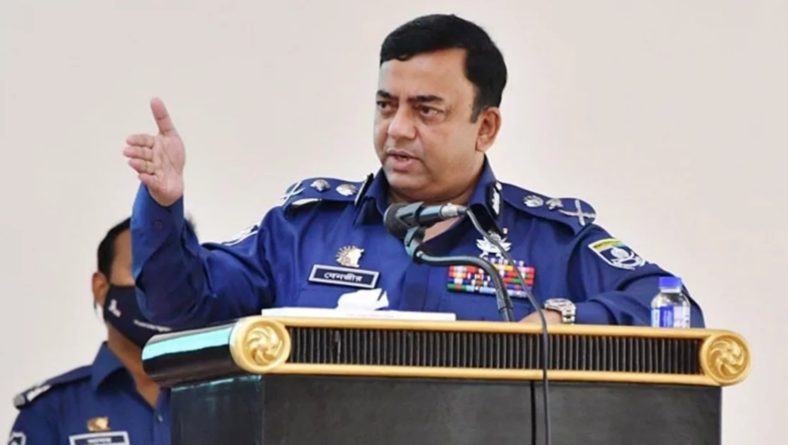 ১১ কোটির অবৈধ সম্পদ: সাবেক আইজিপির বিরুদ্ধে চার্জশিটের অনুমোদন দুদকের