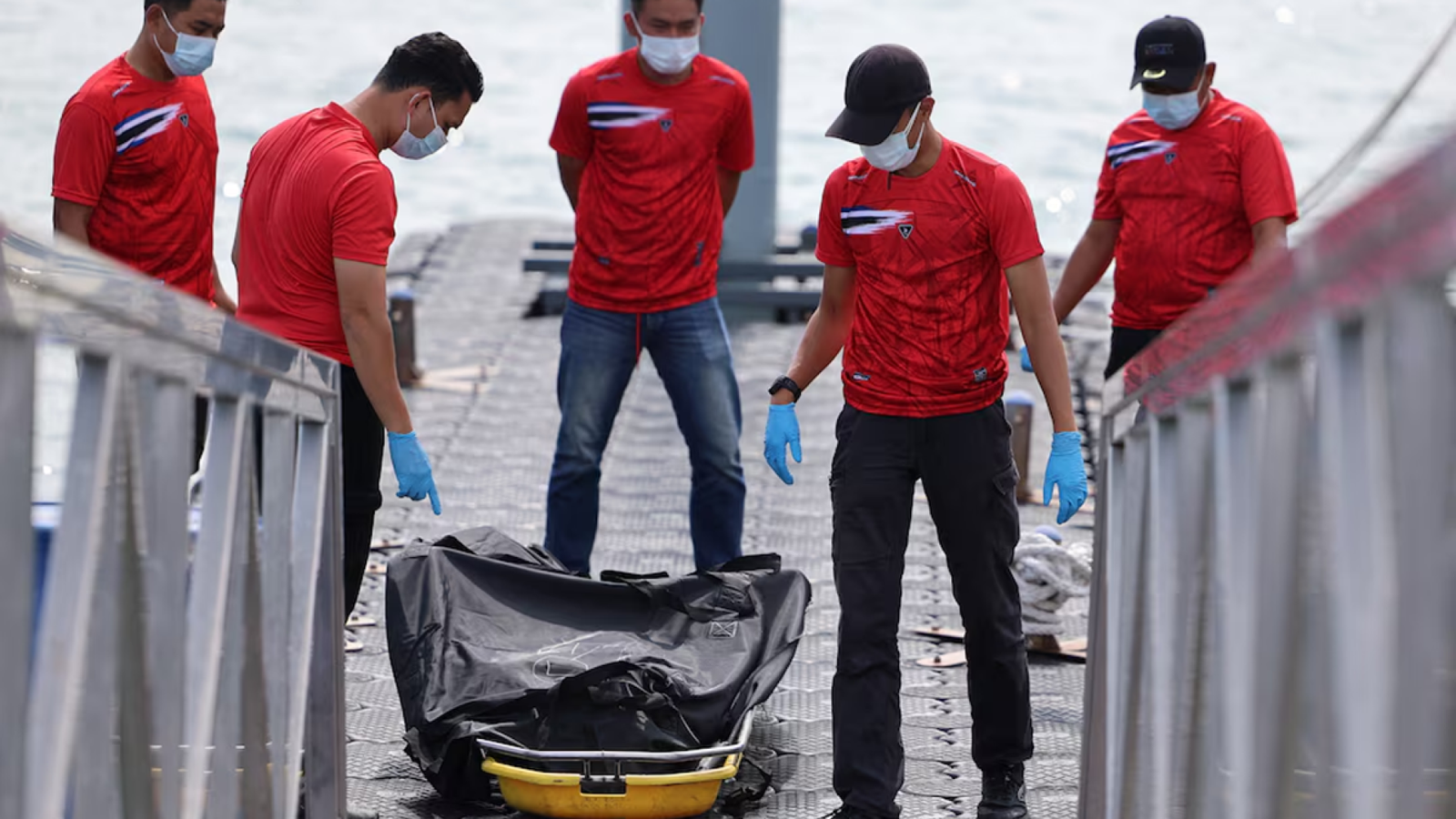 থাই-মালয়েশিয়া সীমান্তে রোহিঙ্গাদের নৌকাডুবি: উদ্ধার ১১টি মরদেহ