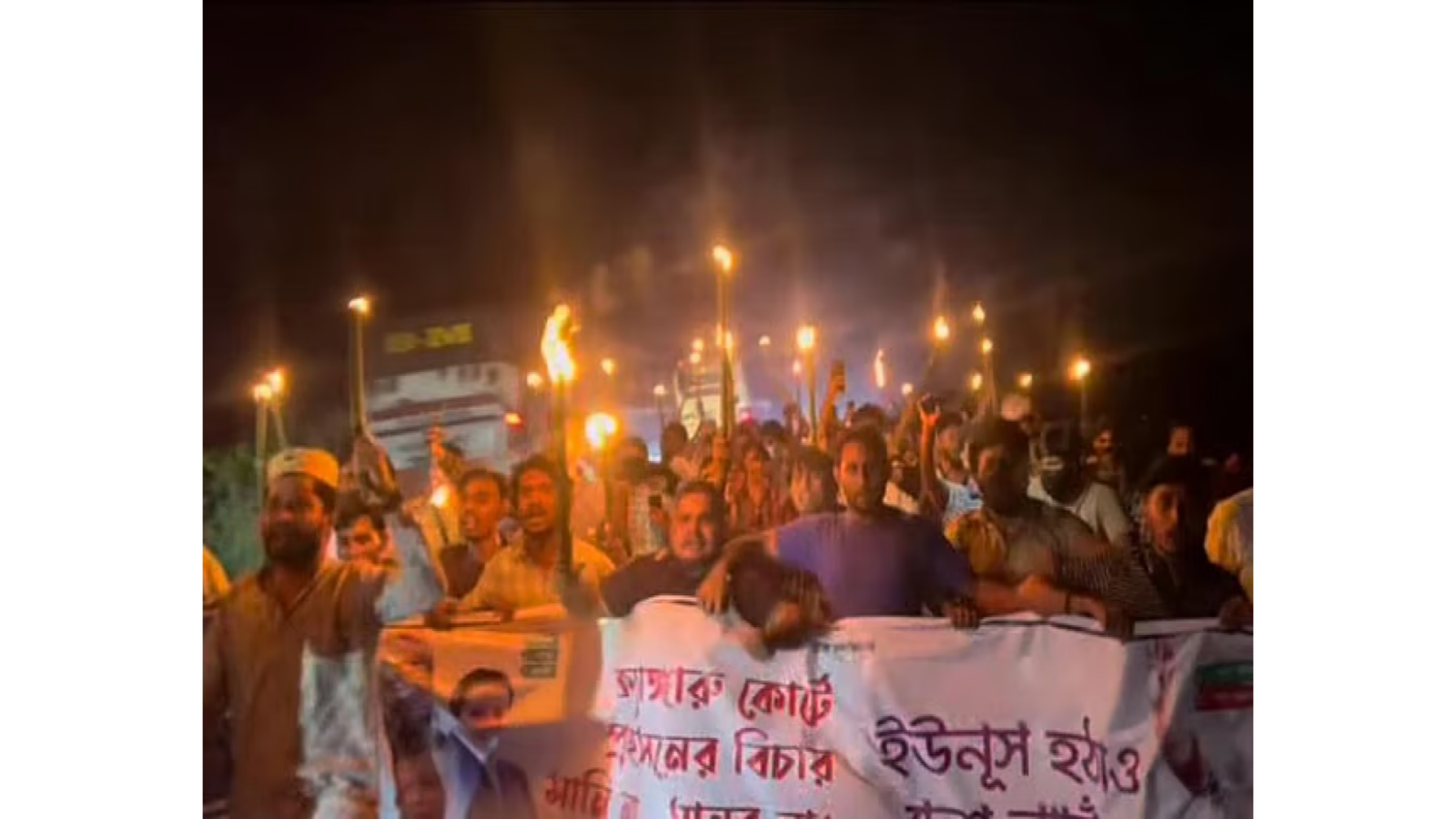 সিলেটে ঝটিকা মিছিলে পর এবার নিষিদ্ধ ছাত্রলীগের মশাল শোভাযাত্রা