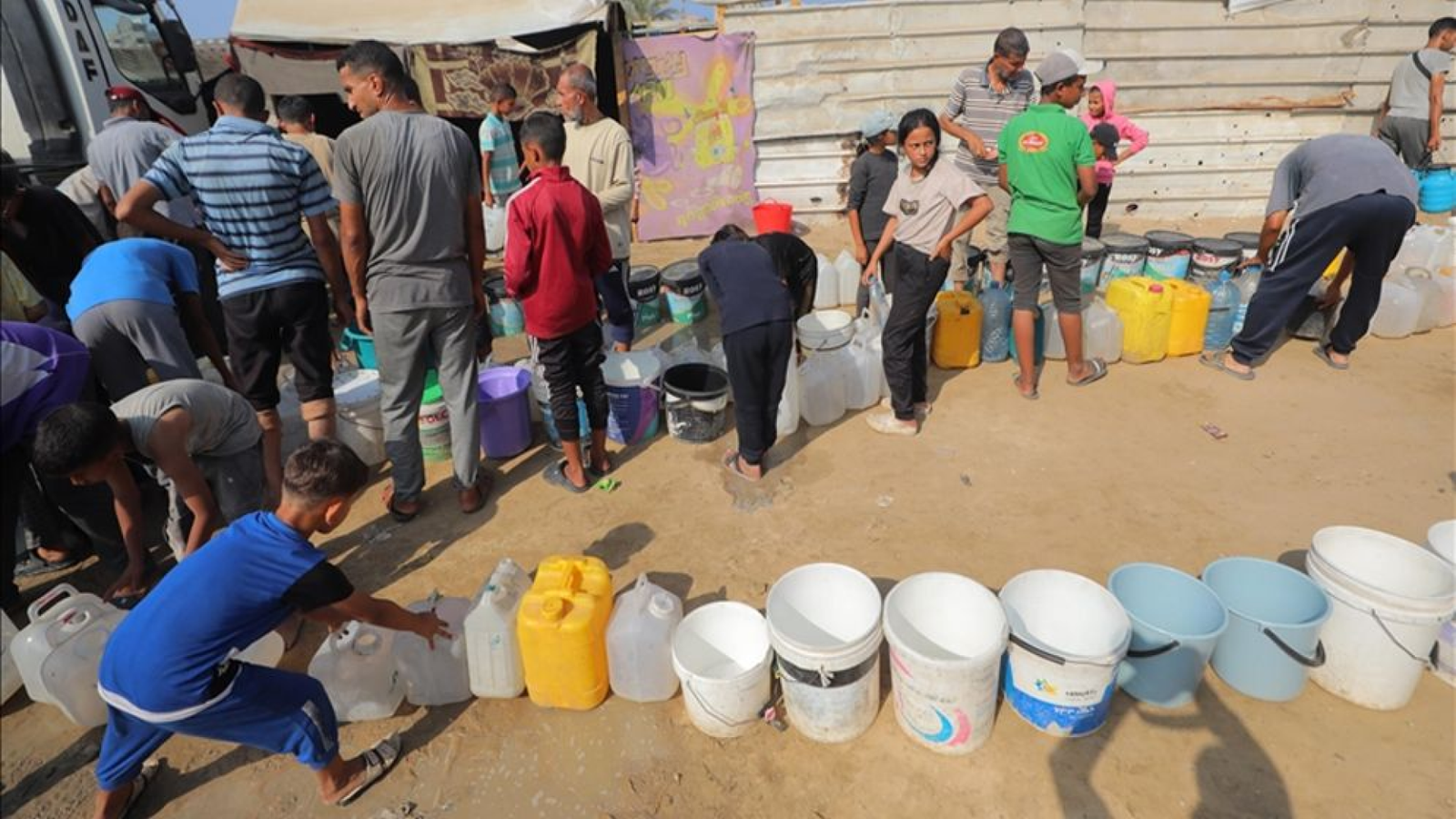 জাতিসংঘের অভিযোগ: গাজায় ত্রাণ সরবরাহে বাধা দিচ্ছে ইসরাইল