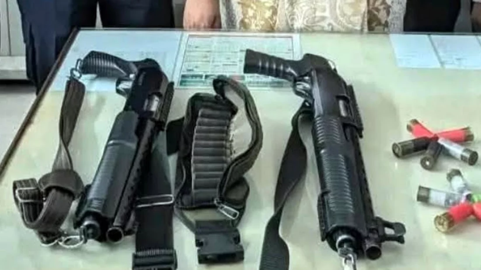 ঢাকা-ভাঙ্গা এক্সপ্রেসওয়েতে অভিযান: ২০ রাউন্ড গুলি ও ২ শটগান জব্দ