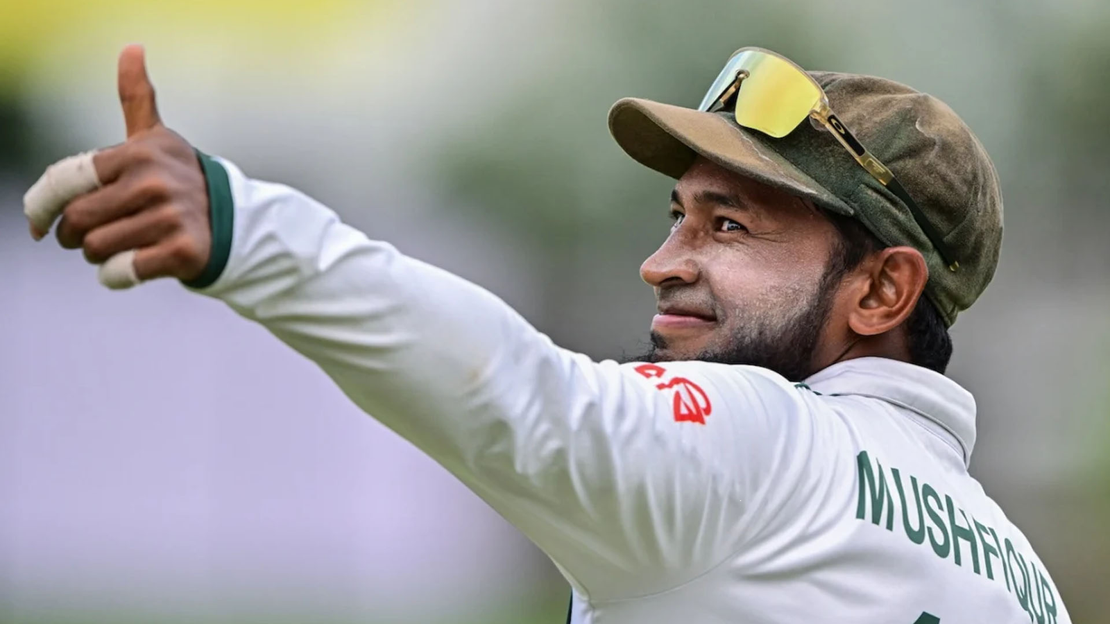 বাংলাদেশের প্রথম ক্রিকেটার হিসেবে নতুন মাইলফলক ছুঁতে চলেছেন মুশফিক