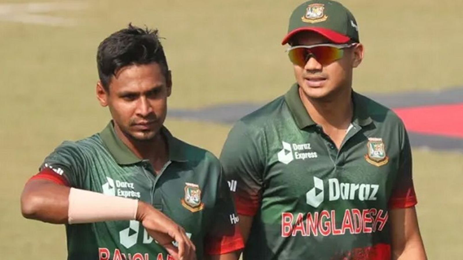 আকাশ ছোয়া মূল্যে দলে ডাক পেলেন বাংলাদেশর পেসার দুই তারকা