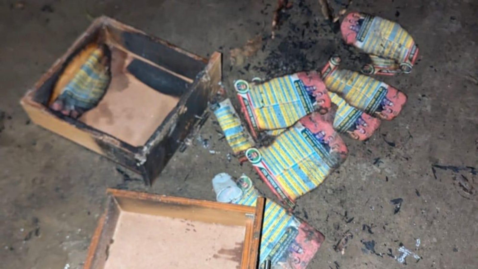 কুমিল্লায় বিএনপি প্রার্থী মনোয়ার সরকারের বাড়িতে রহস্যজনক অগ্নিকাণ্ড